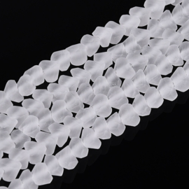 Glaskralen triangle transparant mat – 3×4mm – ca. 50 stuks