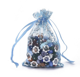 Zakje organza blauw met bloemetjes