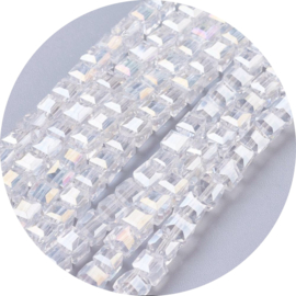 Glaskralen kubus 4x4mm – transparant (AB)  – ca. 100 stuks