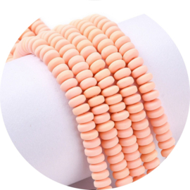 Polymeer rondellen 6x3mm – peach – ca. 110 stuks