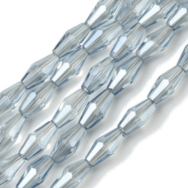 Glaskralen langwerpig facetgeslepen – Ice Blue – 8×4mm – ca. 63 stuks