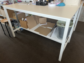 Hoge inpaktafels 2 stuks