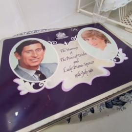 Blik - Cadburry.- Lady Diana en Prince Charles