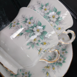 Queen Anne - Bone China - Kop en schotel