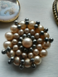 Broche imitatie parels en kralen