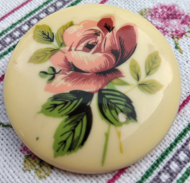 Broche vintage kunstof 3 cm