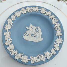 Wedgwood Jasper Blue bordje Winged horse