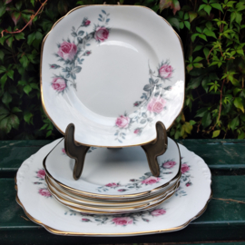 Duchess- Bone China - Rozen - Gebakstel