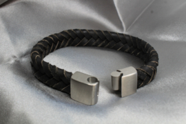 Leren Armband – Zwart Visgraad Gevlochten Leer 23 cm