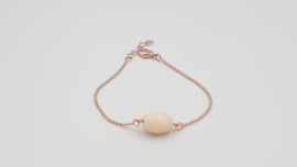 Armband met facet zalm roze geslepen steen