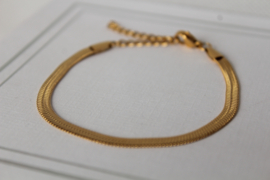 Stainless steel snake armband