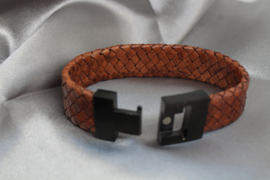 Leren Armband Uniseks –Bruin Cognac Leer met een Zwarte RVS T Sluiting