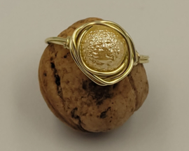 RVS ring met een stenen kraal