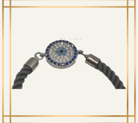 Trendy armband met grijs koord en oog tussenzetsel