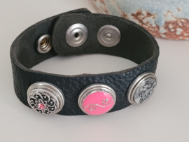 Zwart leren armband met snap knoppen