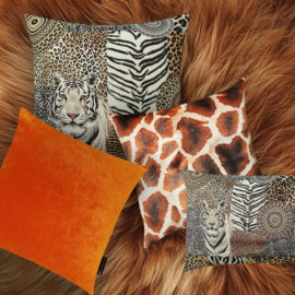 569 Velours serious orange 45x45