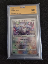 Wizards of The Coast - Pokémon - Graded Card #SPECIAL - Radiant Eevee 055/071 Japanese Pokemon Go GEM MINT UCG 10 ***
