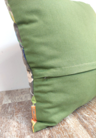 Kussen velvetvogel met oranje