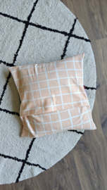 Lappenkussen 'kleur & roze ruit'