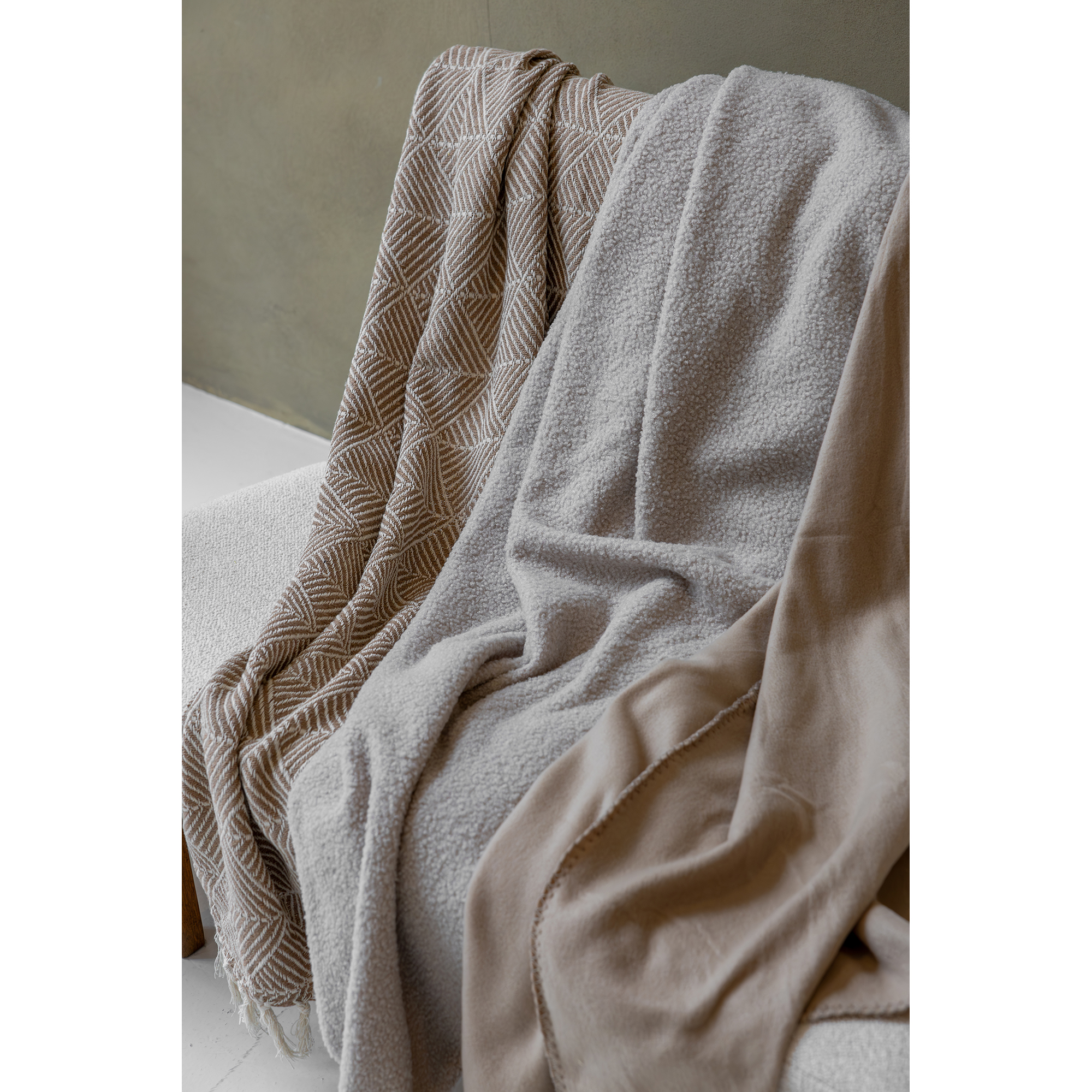 Giftset Cozy Taupe - Teddy Kruik, Plaid en Mokken Set - Jens Living