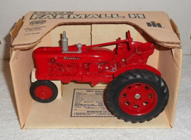 E00414DO CIH Farmall H