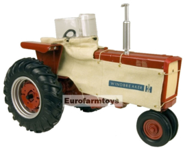 E14784 Farmall 706 NF Heat houser