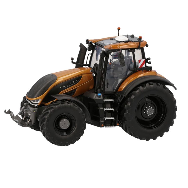 UH6650 Valtra S416 Edition Amber