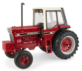 .E44203 IH 986 2WD NFTM '19