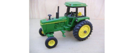 LCN'98 John Deere 4230