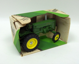 E00540DO JD M Tractor