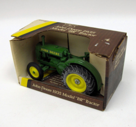 E05586DO JD BR Tractor