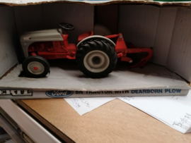 E00841DA Ford 8N + Dearborn Plow