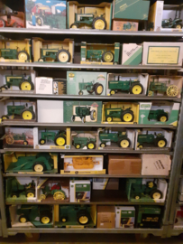 IMPRESSIE 1/16  Modellen +/-1600