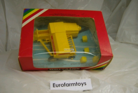 B09556f NH 940 1986