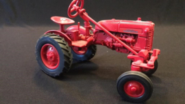 E00689DO Farmall CUB