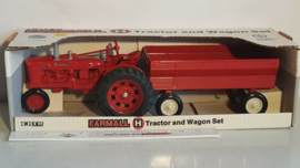 E00297 CIH Farmall H + wagon