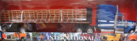 NR13433A Inetnational met Pallets