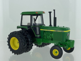 B43380 John Deere 4440 Duals