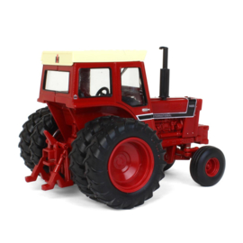 B44272 IH.1466 2wd duals