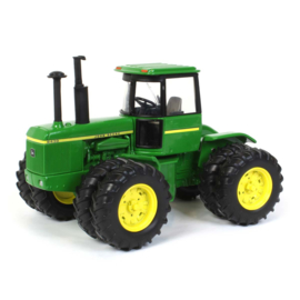 B45795 JD  8430 + duals