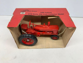 JLE0869  CIH Farmall M