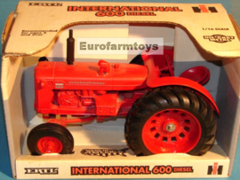 E00282 CIH International 600 Diesel