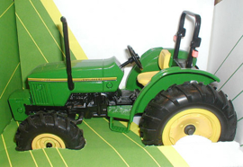 E05845DA JD 5200 FWA Tractor