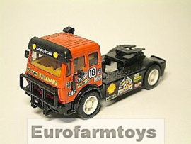 S02582 Mercedes Renntruck