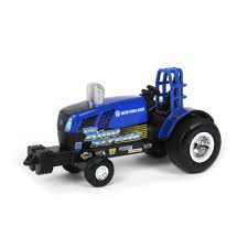 e47268 New Holland  puller tractor