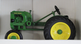 CUST178 JD LA Tractor