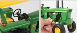 E45542 JD 4320 2WD #5