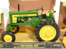 E15188 JD 620 Tractor