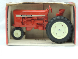 E00415 CIH  Farmall 544 1969