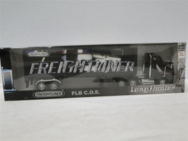 NR12153 Freigthliner FLB C.O.E
